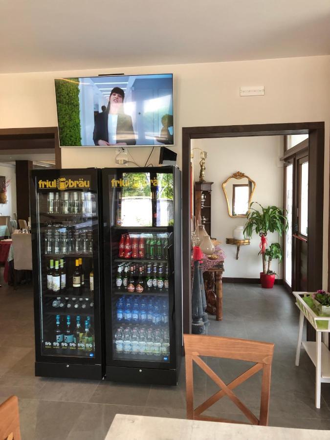 Locanda Rossa Hotel Romans di Varmo Luaran gambar
