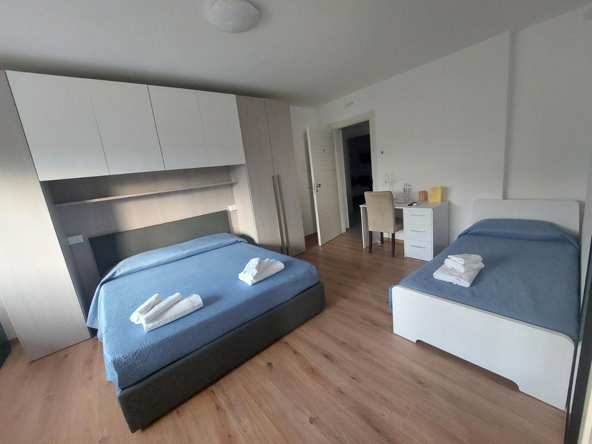 Locanda Rossa Hotel Romans di Varmo Luaran gambar