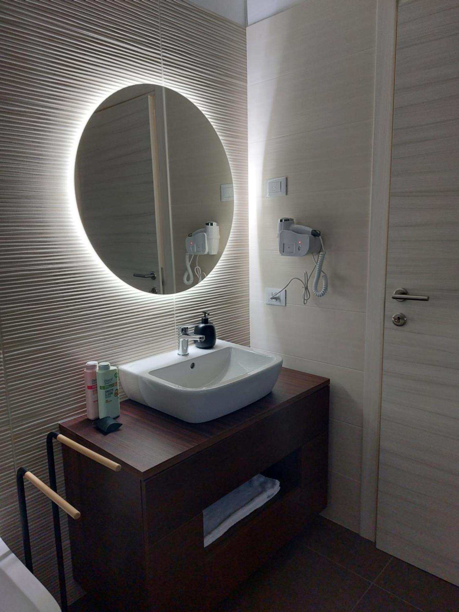 Locanda Rossa Hotel Romans di Varmo Luaran gambar